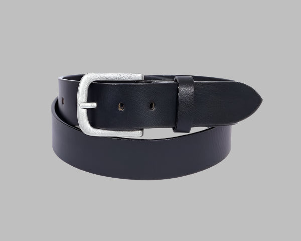A black leather belt with a metal buckle, displaying a classic design suitable for casual and formal wear.