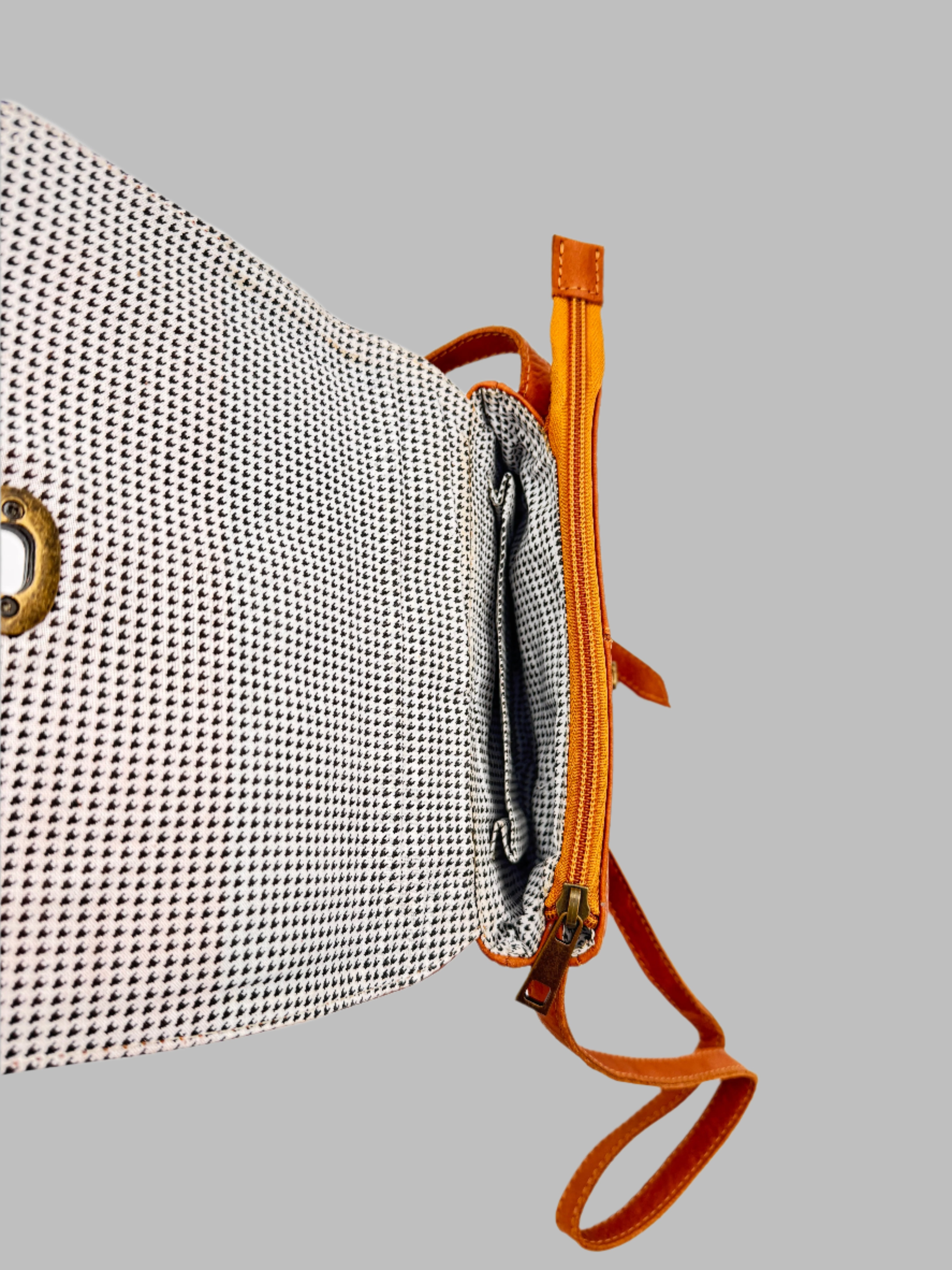 Small Suede Sling Bag (EL-RV-3695)