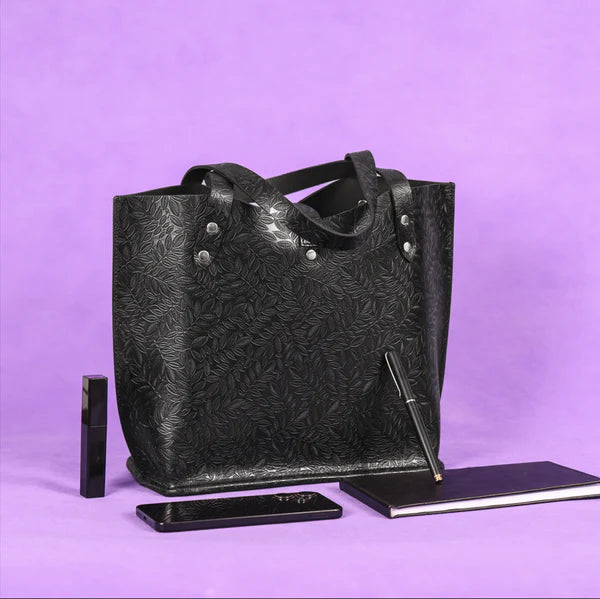 Handcrafted Leather Tote Bag – Black Tooled Carryall for Everyday Use(1404 e)