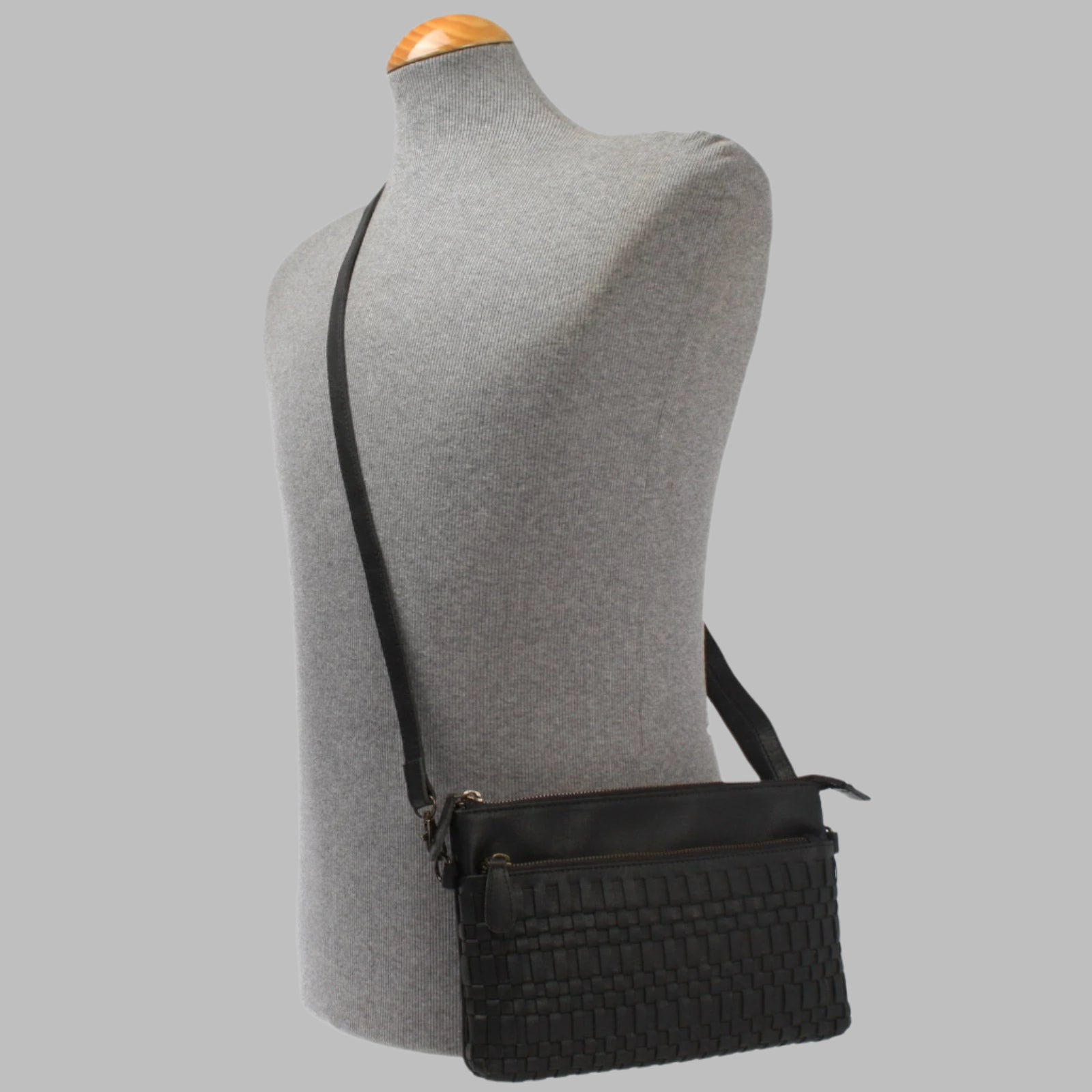 Ladies Woven Pouch Leather bag el-gm-3081-l