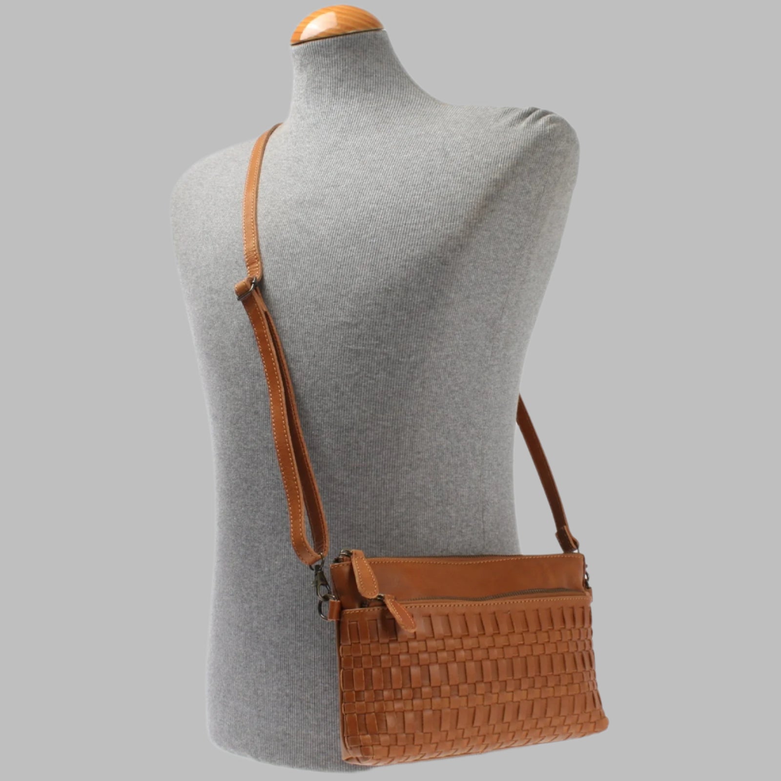 Ladies Woven Pouch Leather bag el-gm-3081-l