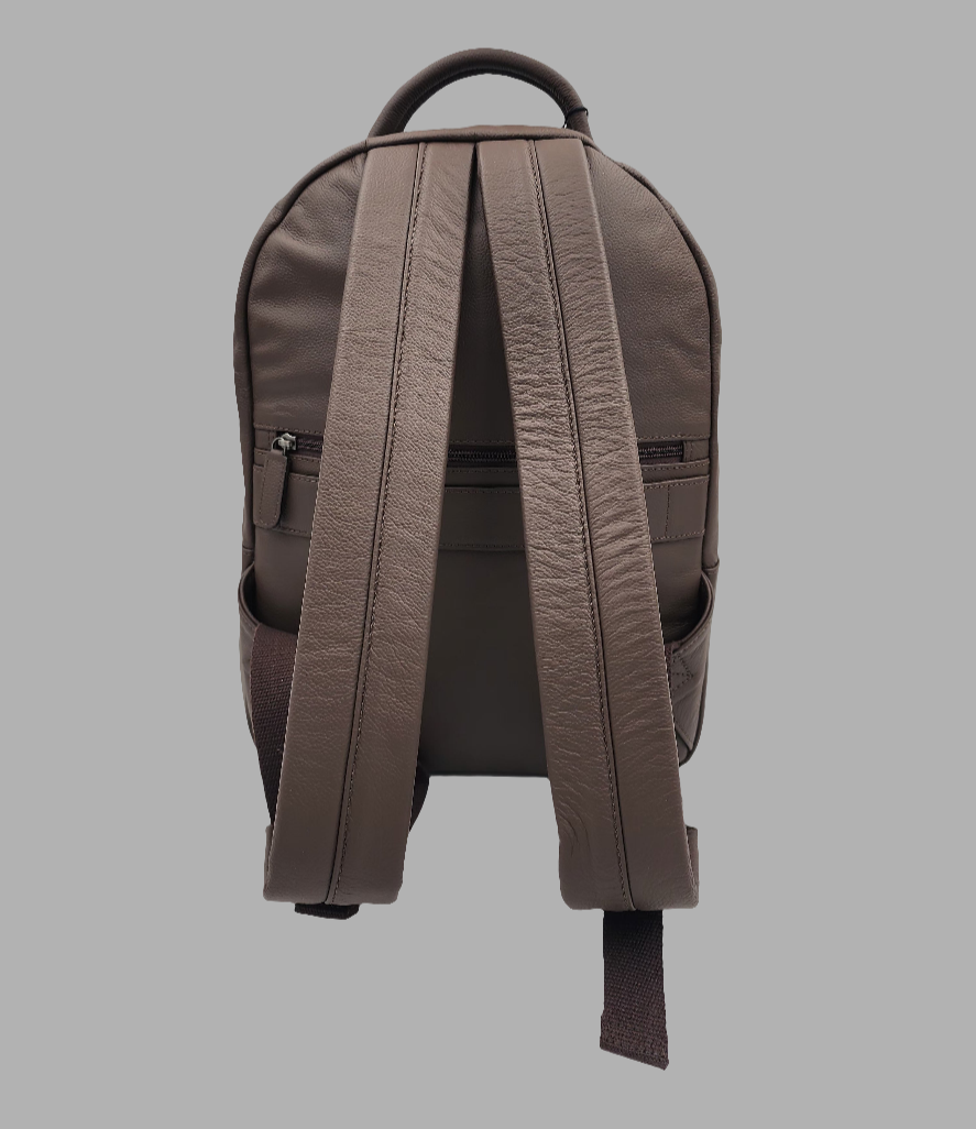 Premium Leather Laptop Backpack – Minimalist & Durable(EL-GM-29-E-PEBBLED)
