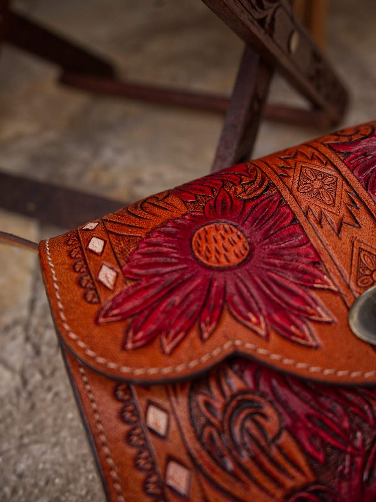 Hand-Tooled Leather Sling Bag with Red Elliptical Elderflower Bag(EL-ON-24)
