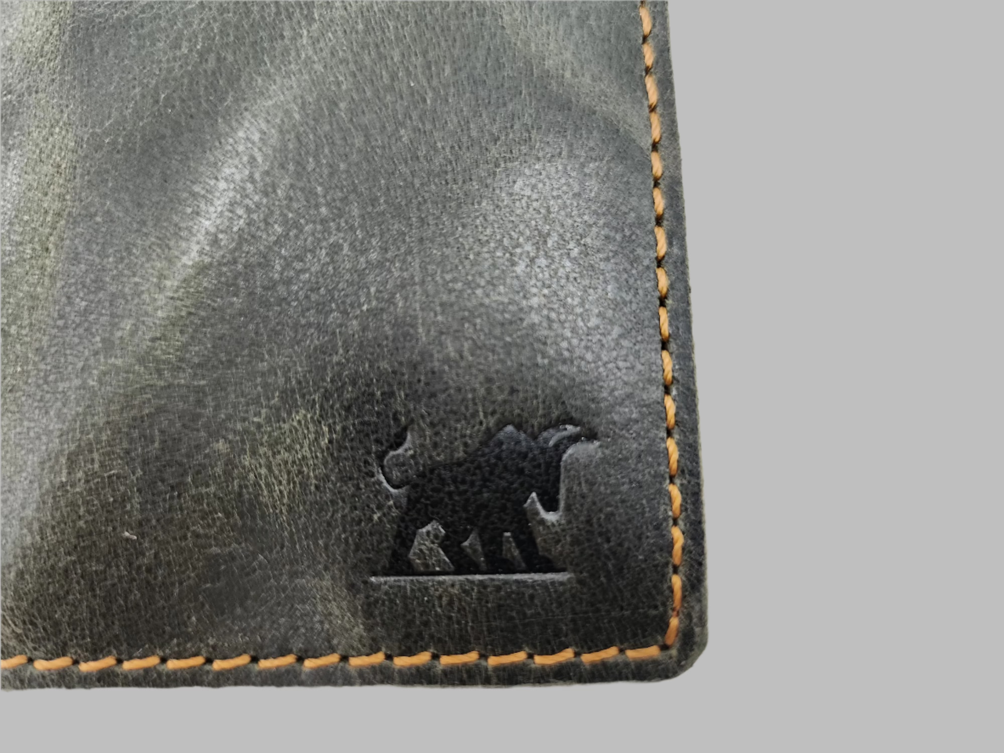 Upper Stitch Luxury Green & Tan Leather Wallet 540