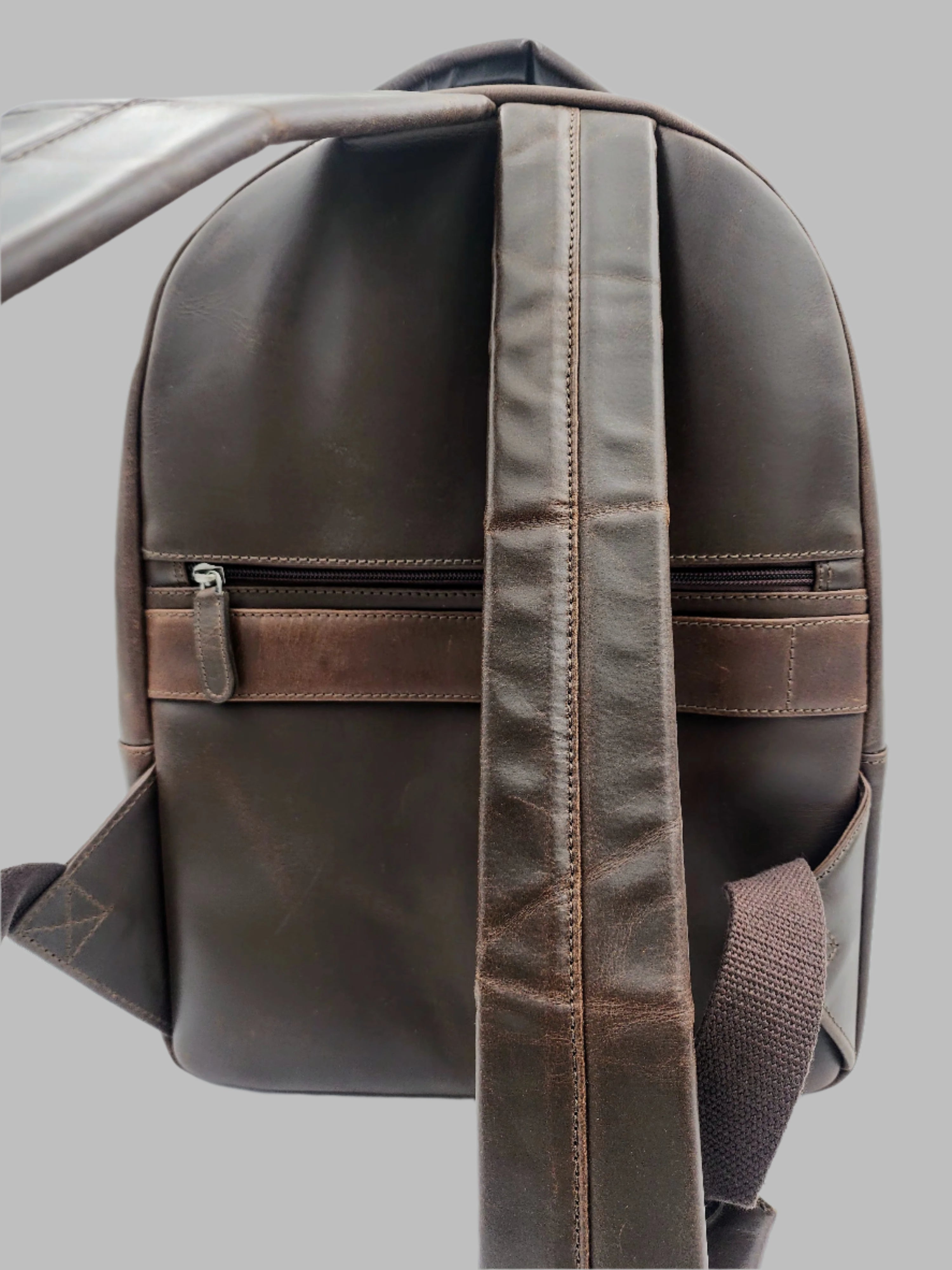 Premium Genuine Leather Backpack – Stylish & Durable Laptop Bag(EL-GM-29-E)