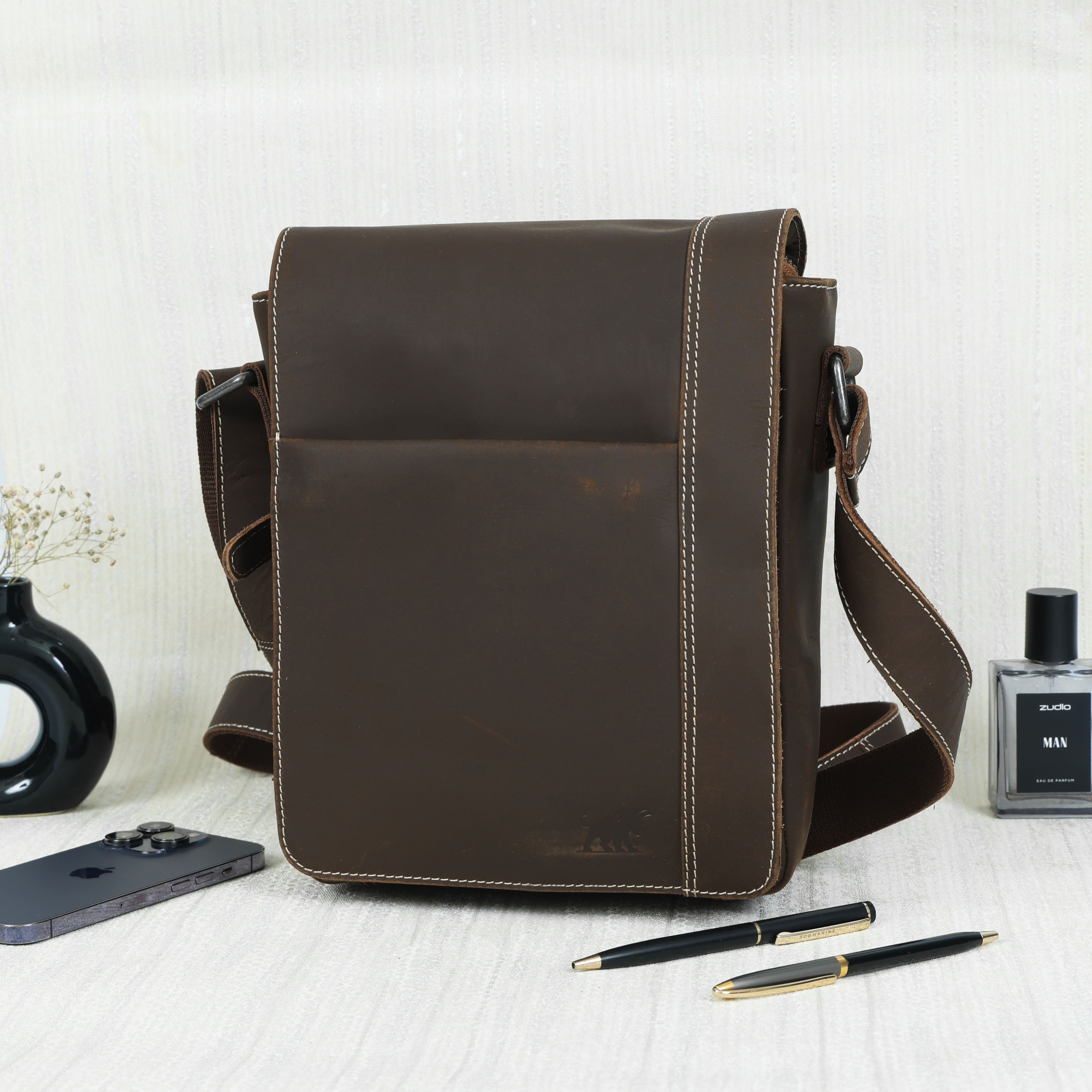 RhinoCraft Imperial Vintage Leather Messenger Bag