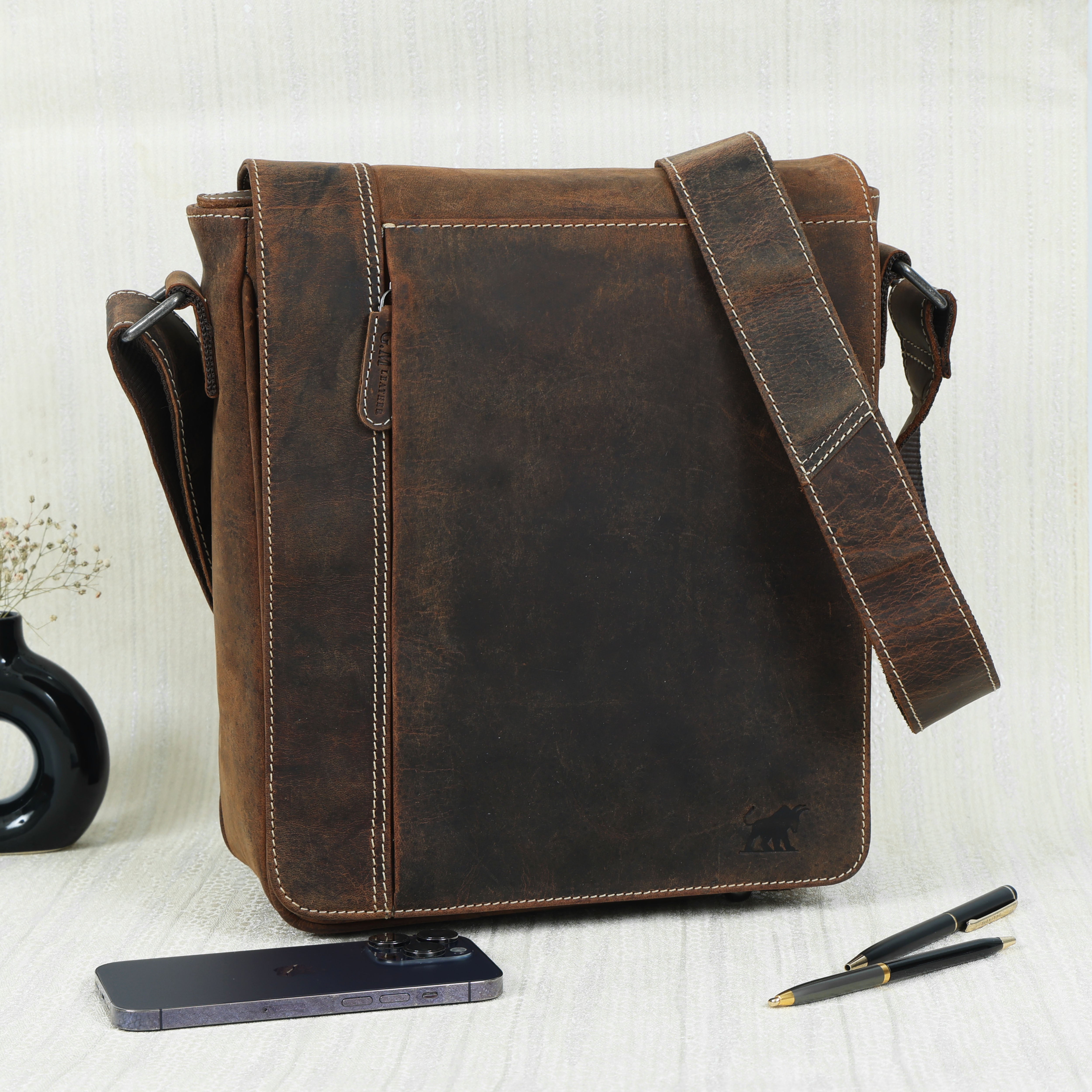 GM Leather Distressed Hunter Leather Messenger Bag Satchel NZ(124-V)