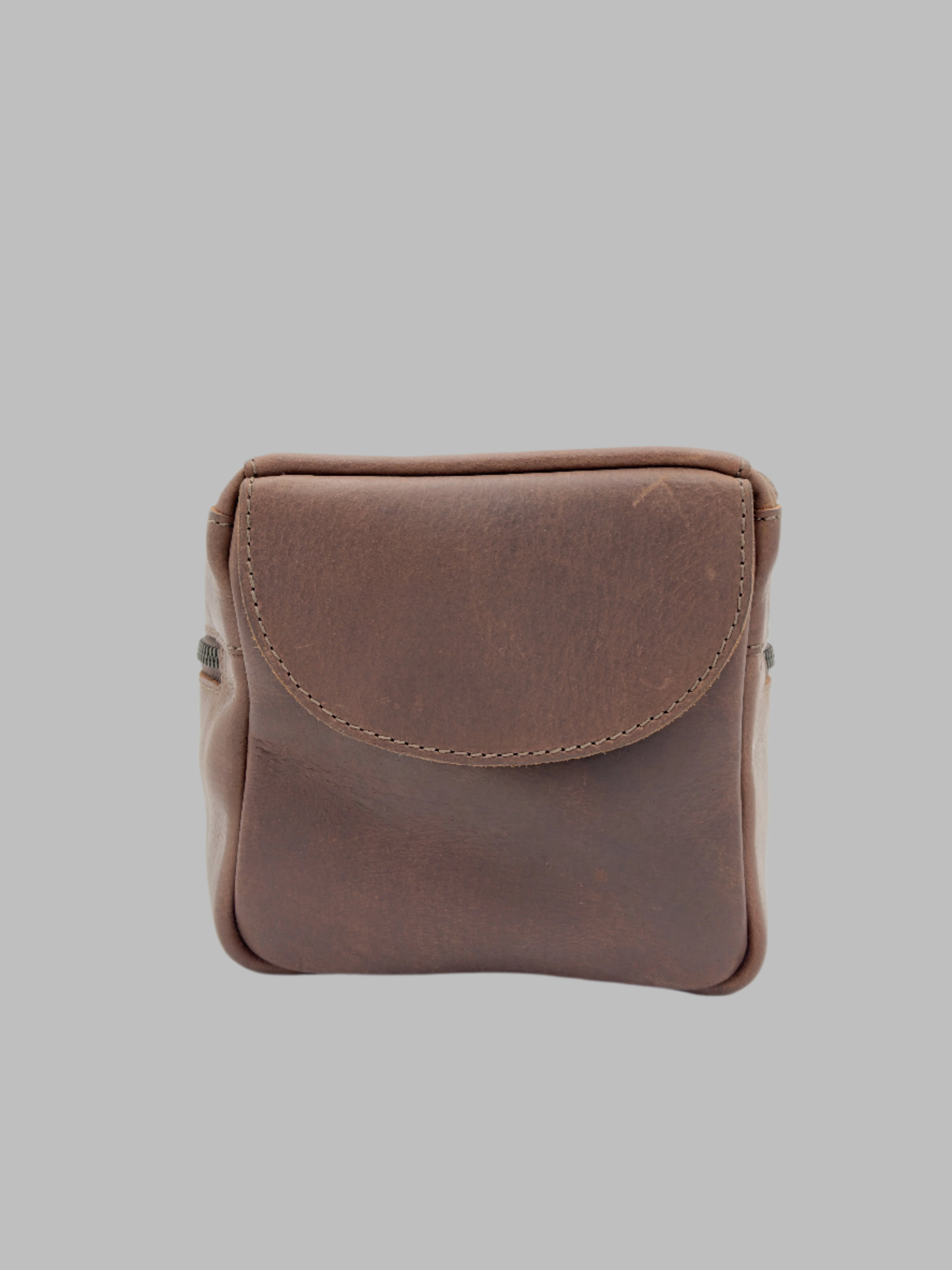 TOILETRY BAG