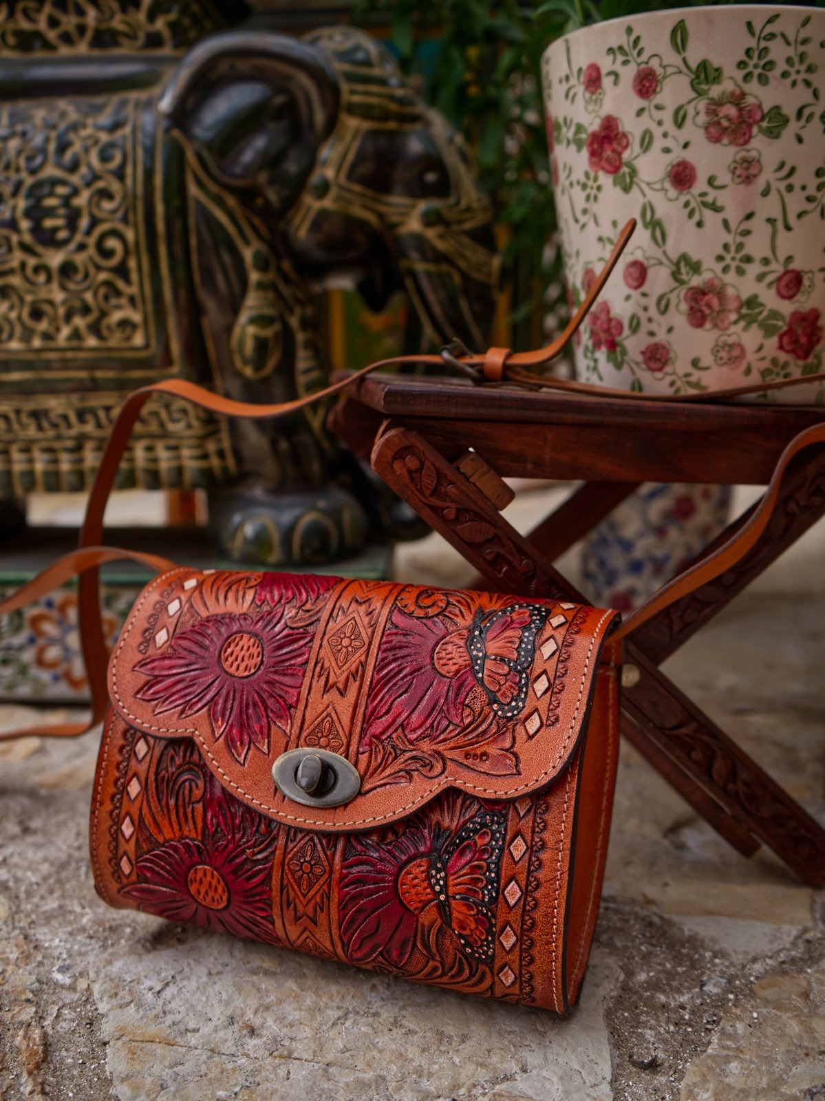 Leather Elliptical Elderflower Bag(EL-ON-24)